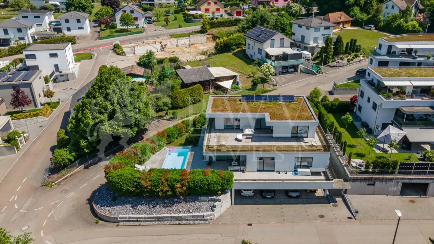 Modern Design House with Pool | 310 m² Living Space | Lots of Privacy - Photo 2 of 13