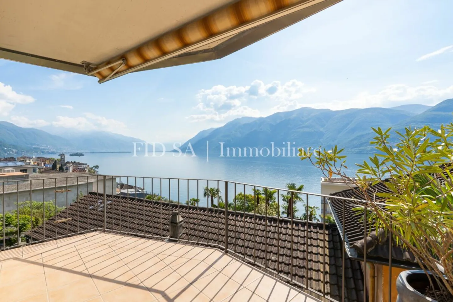 BRISSAGO - Appartement avec vue sur le lac dans une résidence soignée de 4 unités - Photo 1 sur 7