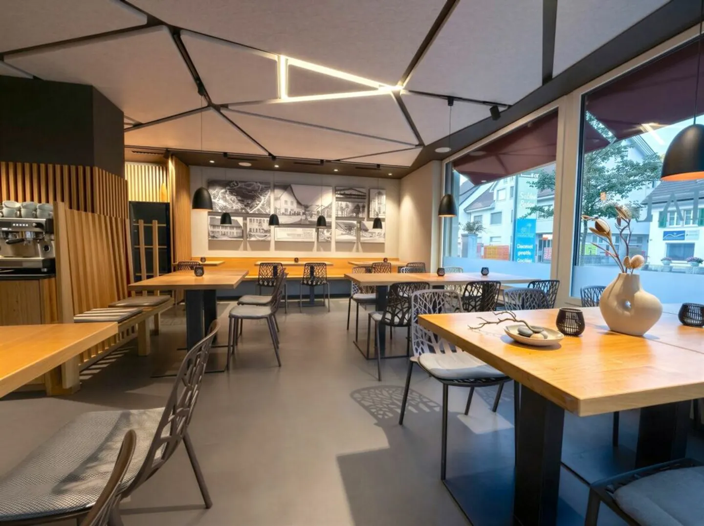 ELEGANTE BISTRO NEL CUORE DI ENDINGEN - IMMEDIATAMENTE UTILIZZABILE PER IL TUO NUOVO INIZIO - Foto 6 di 11