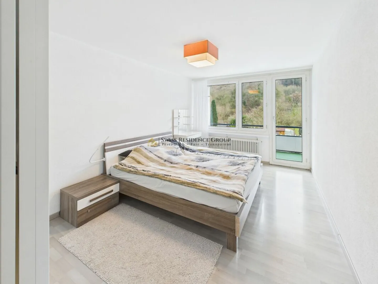 Modernes 5.5-Zimmer-Reiheneinfamilienhaus mit exklusivem Gartenjuwel - Foto 10 von 13