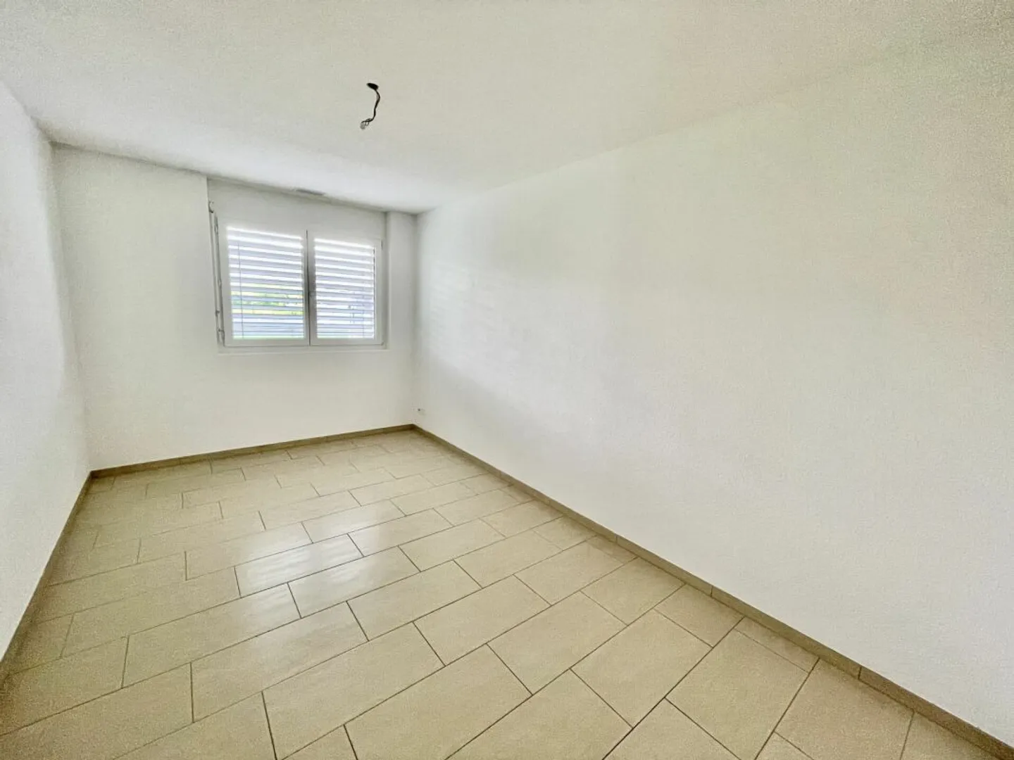 Moderno appartamento di 4,5 stanze con terrazza e ascensore a Luterbach - Foto 10 di 13