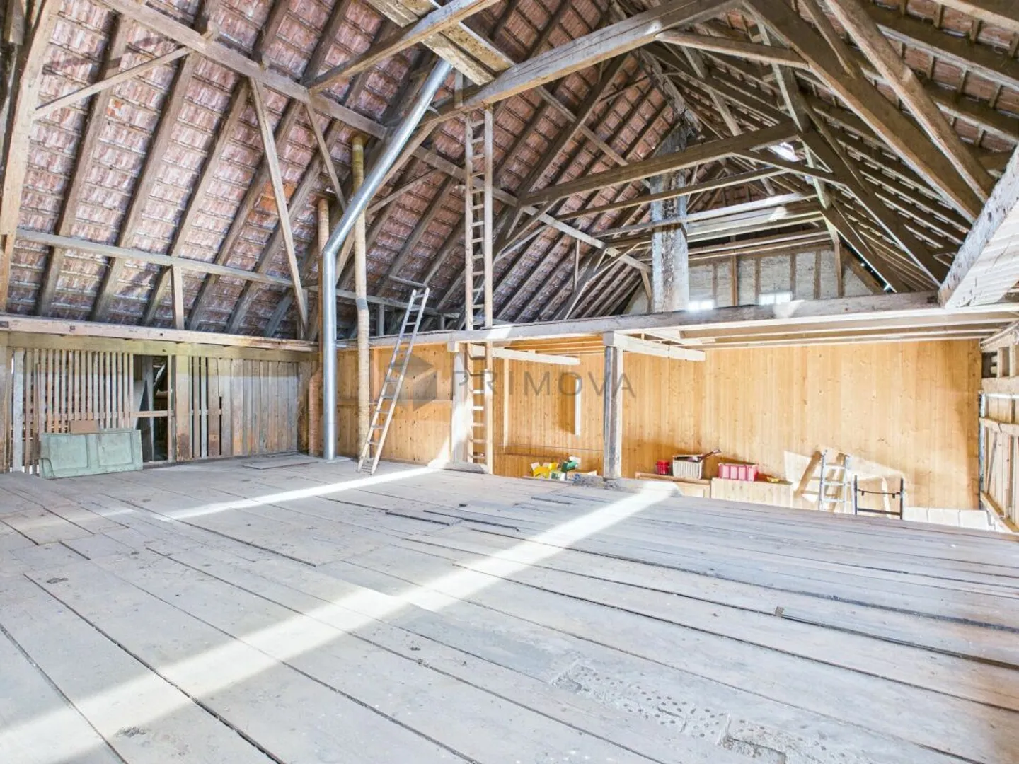 Ferme bien entretenue avec grande réserve foncière dans le beau Seeland - Photo 12 sur 13