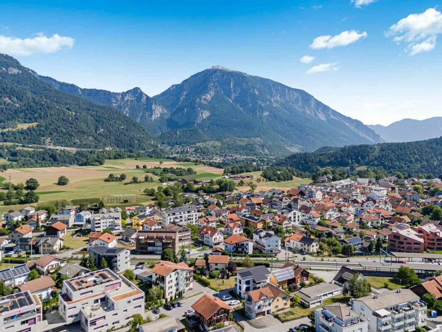Wohnen mit Weitblick im Herzen von Bonaduz - Foto 12 di 13