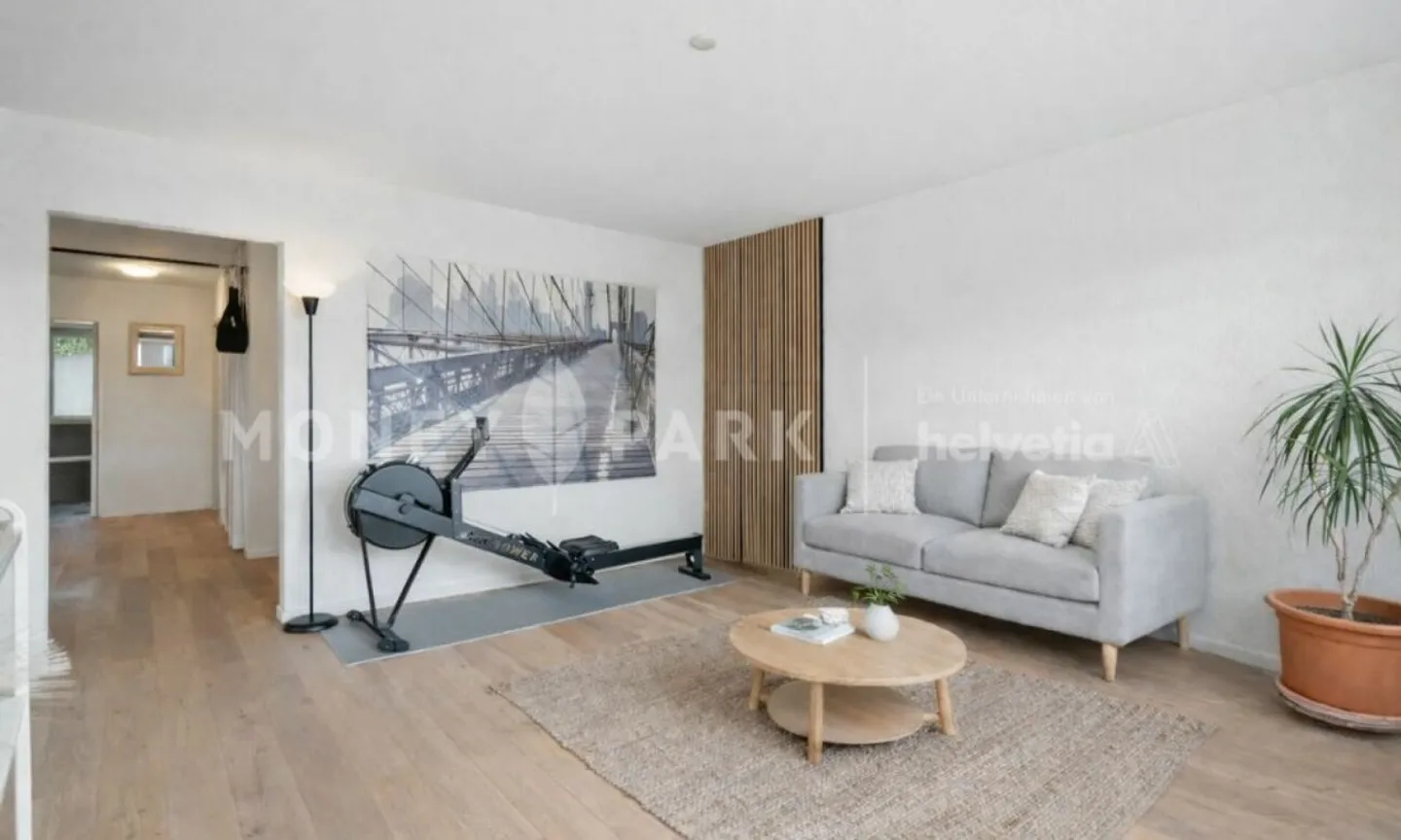 Helle 4-Zimmer-Wohnung mit Weitsicht und sonnigem Balkon - Foto 3 von 13