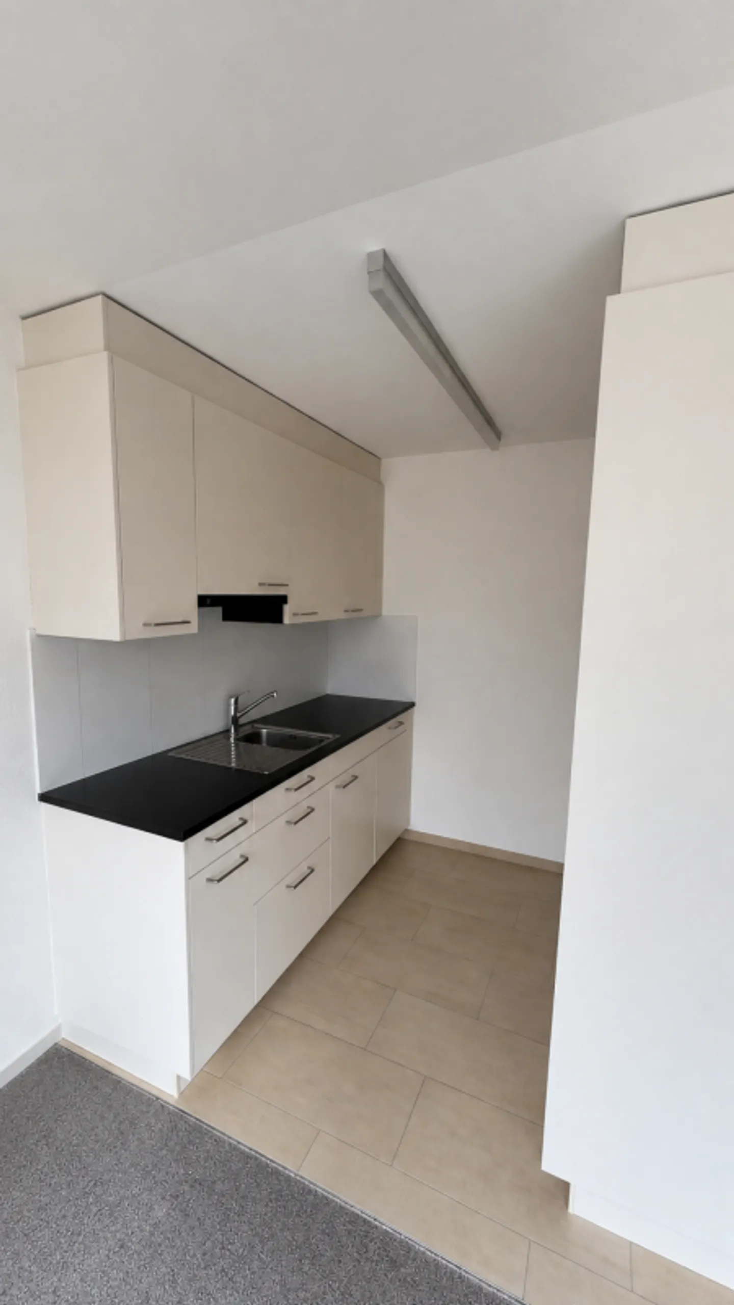 appartement 2 1/2 pièces situé au centre - Photo 5 sur 6