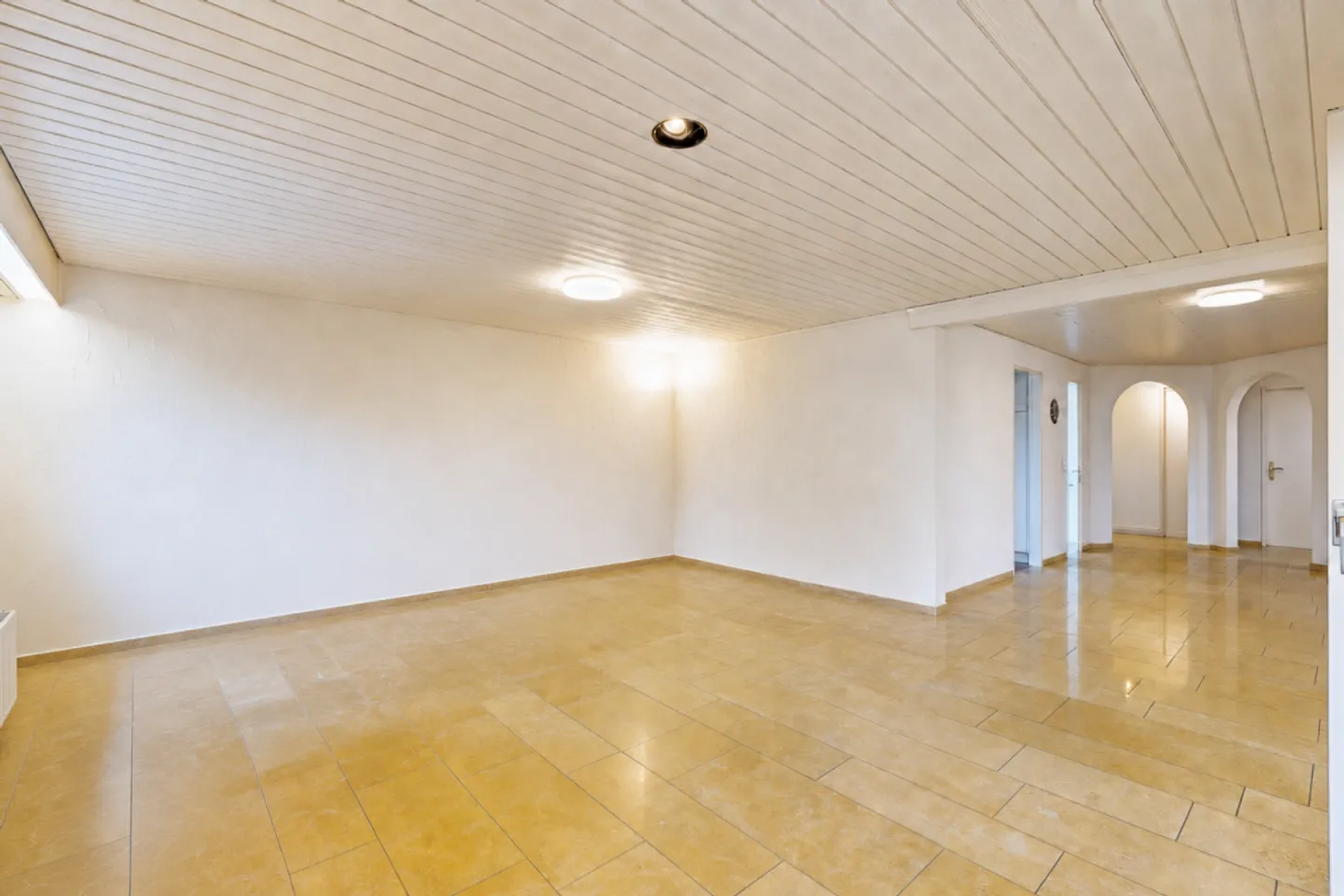 Well-maintained single-family house in a unique location - Photo 5 of 13