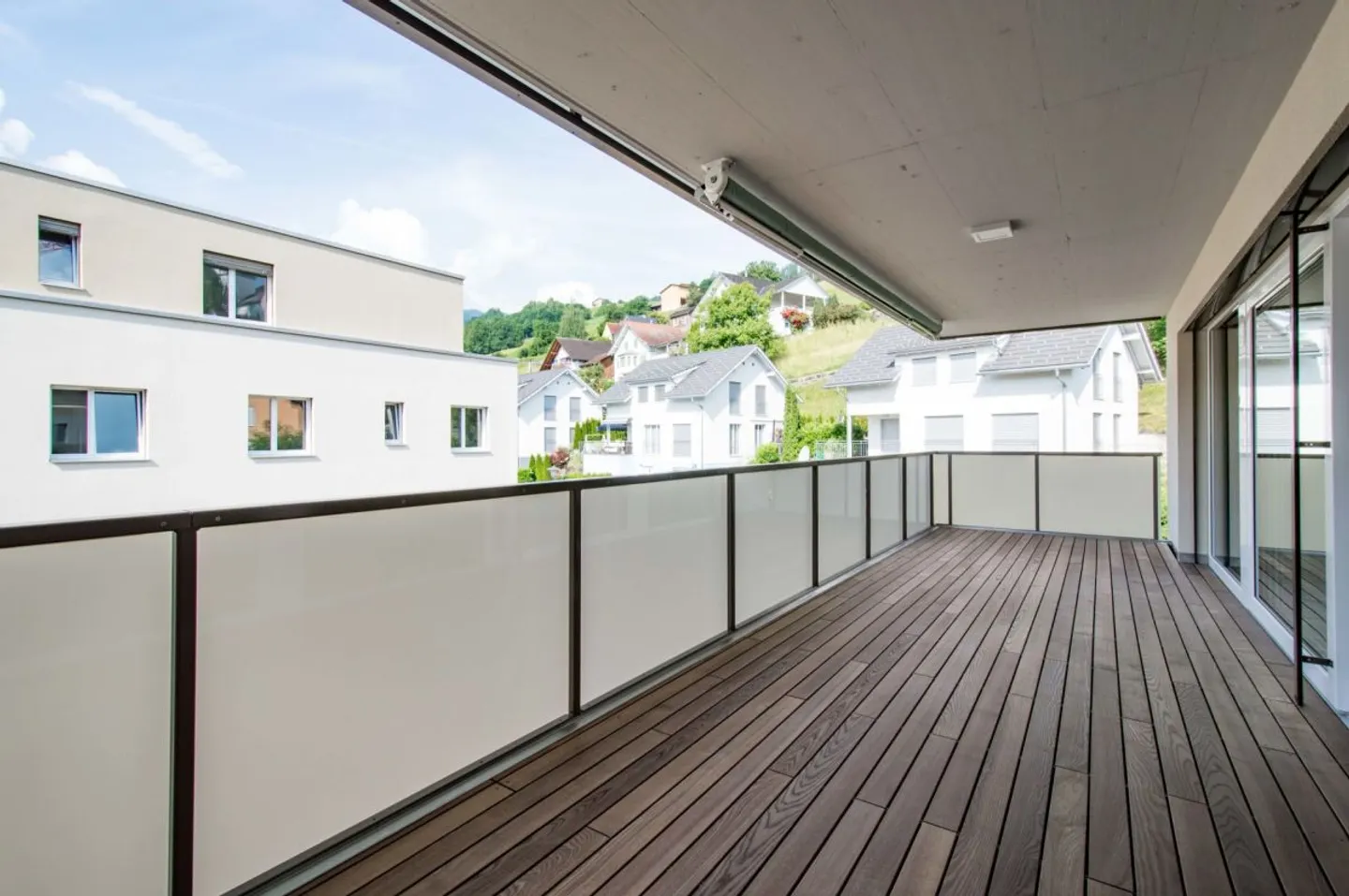 Geräumige Wohnung mit Balkon - Foto 4 von 12