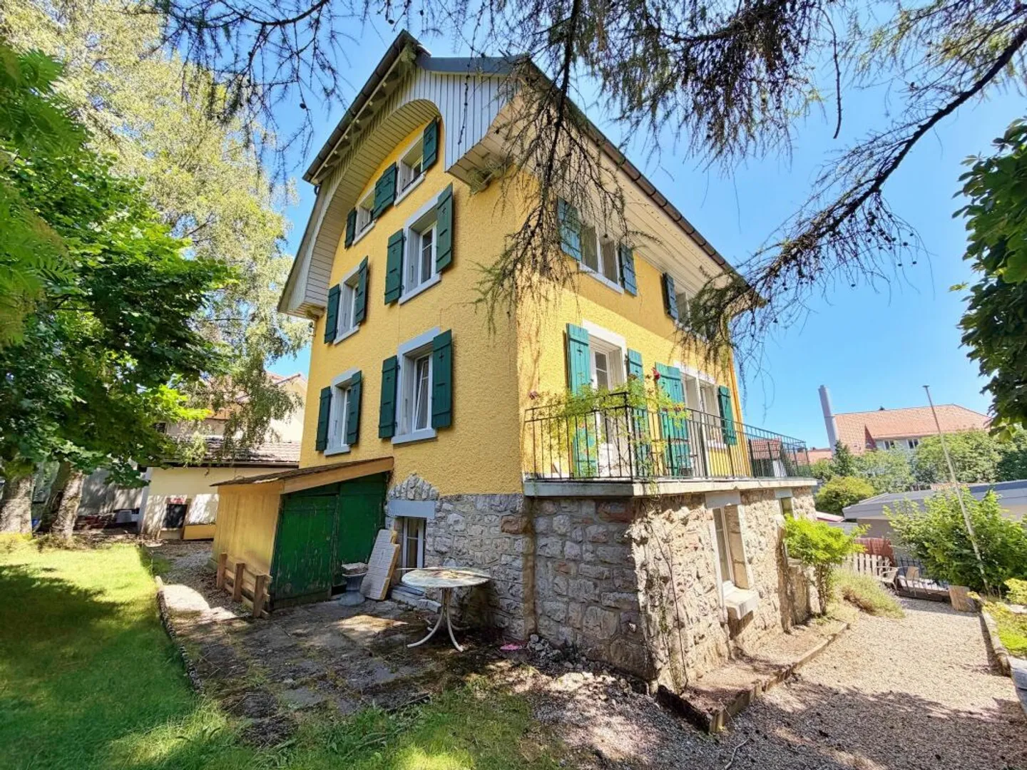 Building_Ste.Croix - Photo 7 of 13