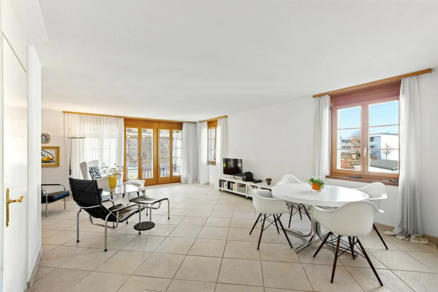 Zentral mit Blick ins Grüne! - Foto 5 von 12