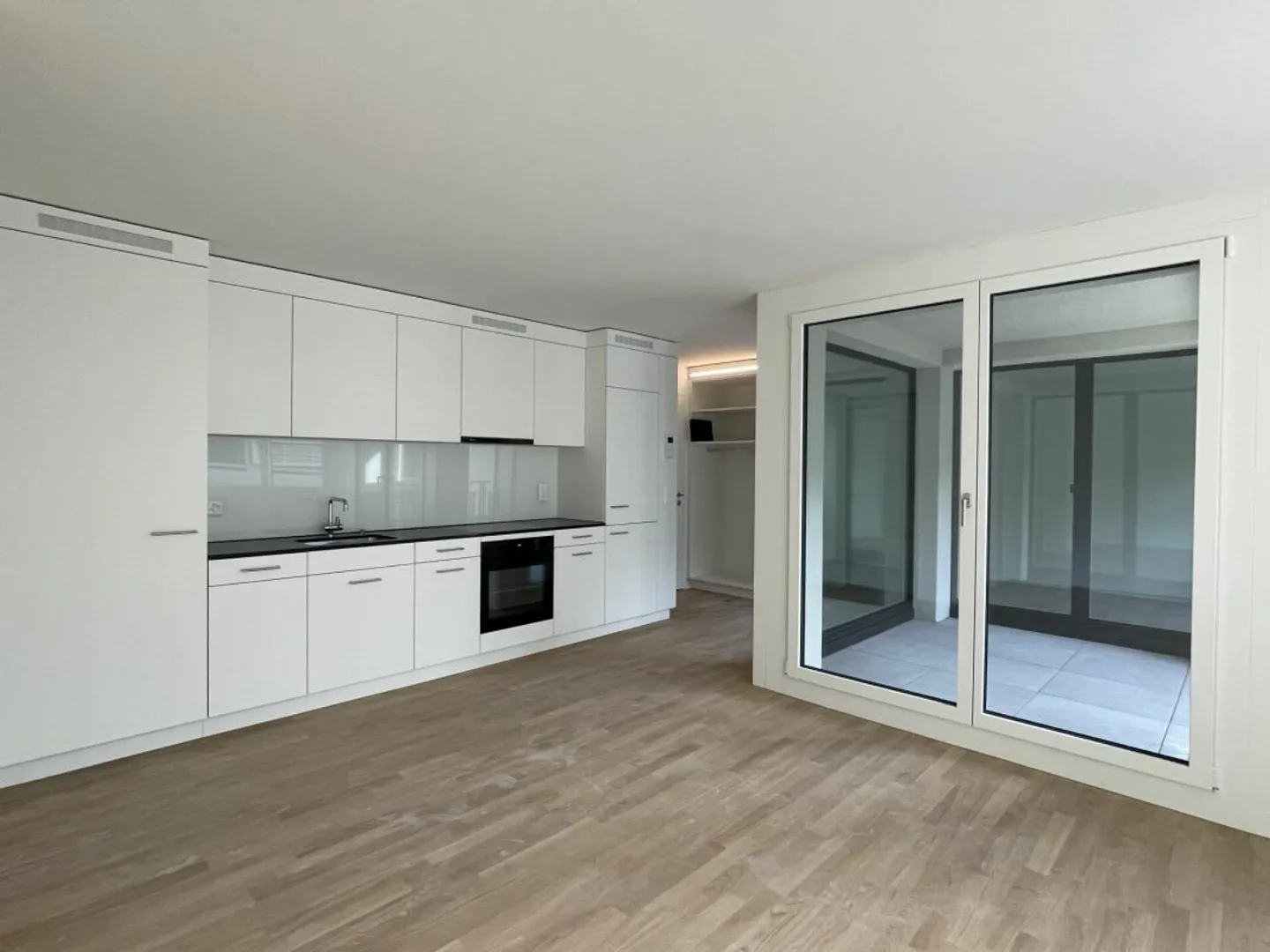 Grab your city apartment! - Photo 4 of 10