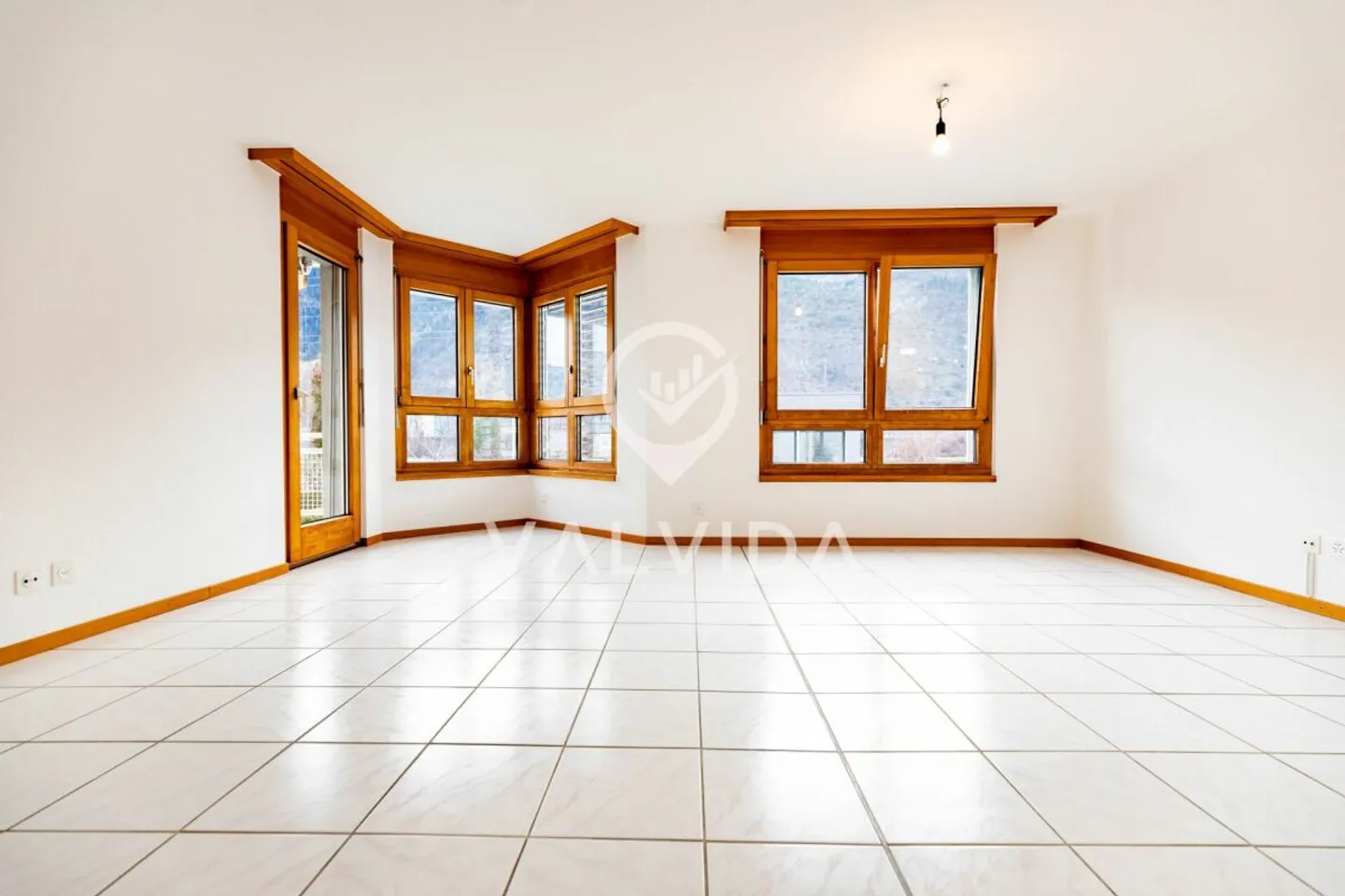 Appartamento attraente di 4,5 stanze a Raron - soleggiato, tranquillo, centrale, con garage - Foto 3 di 13