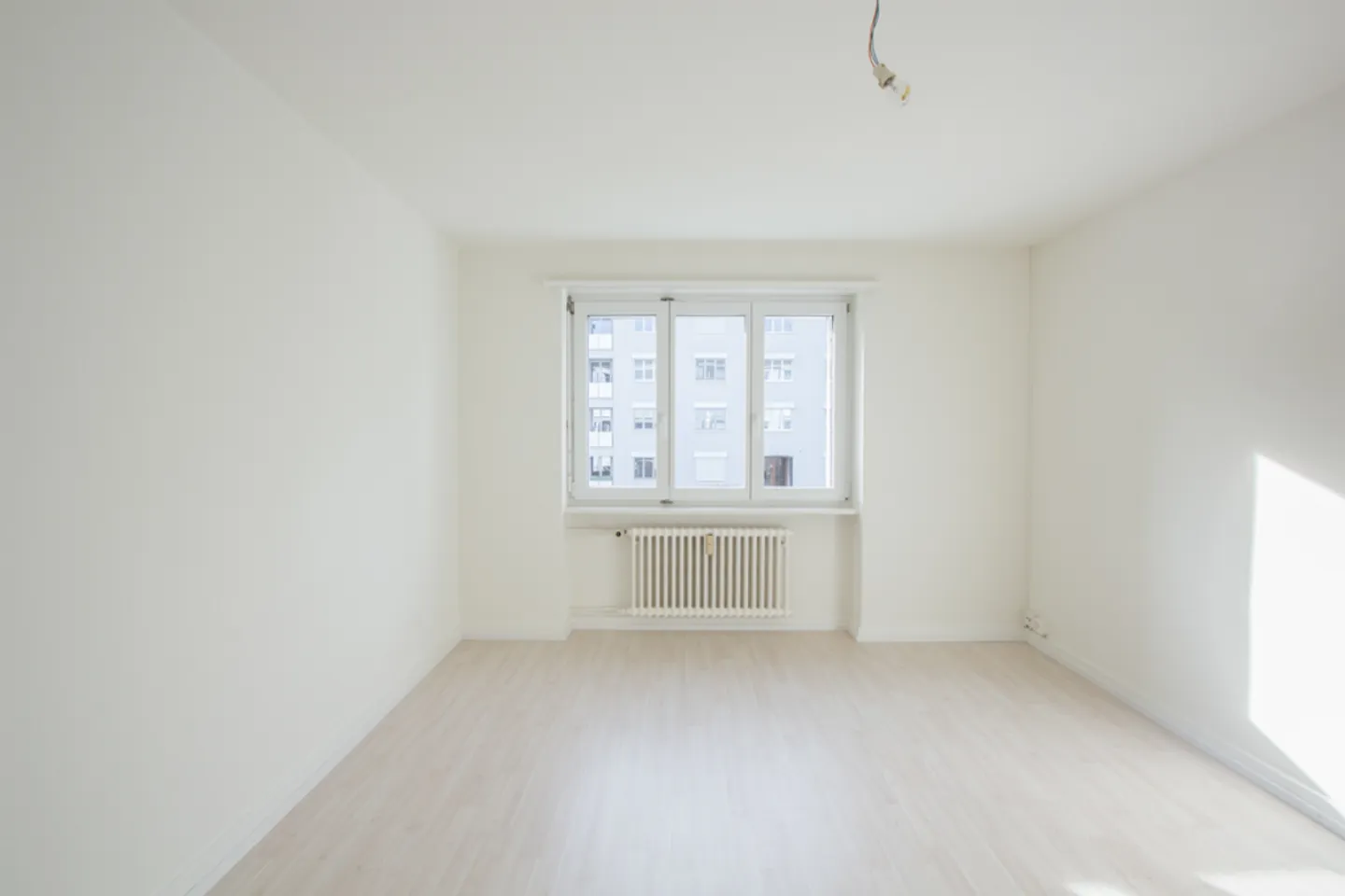 Appartamento luminoso con balcone soleggiato - Foto 6 di 7