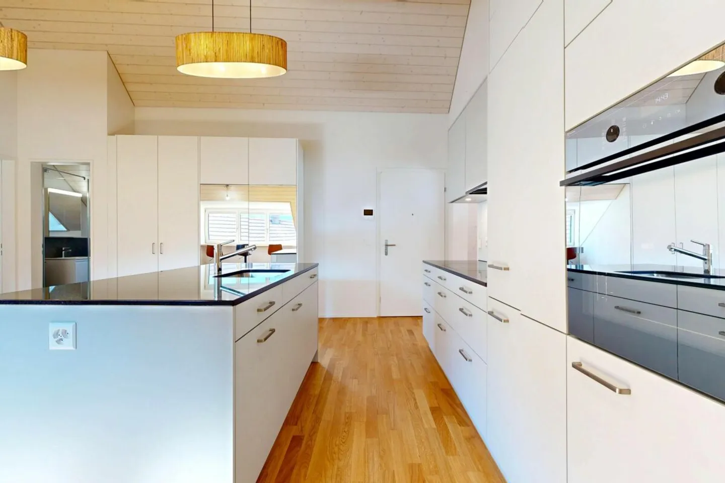 Moderne Wohnung mit Carport - Foto 3 von 13