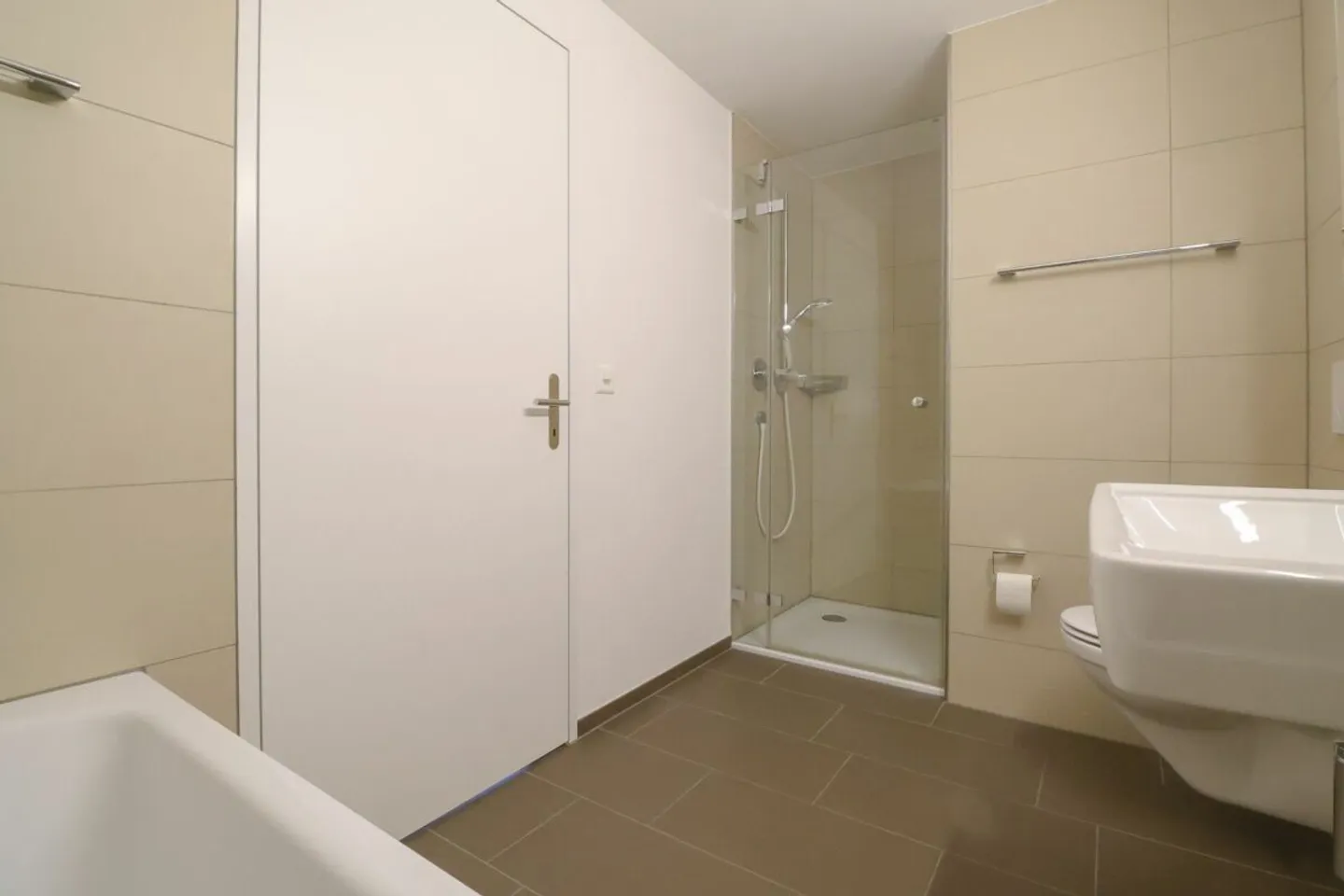 Moderno appartamento attico di 4½ locali con ascensore direttamente nell'appartamento - senza barriere a Künten AG - Foto 9 di 11