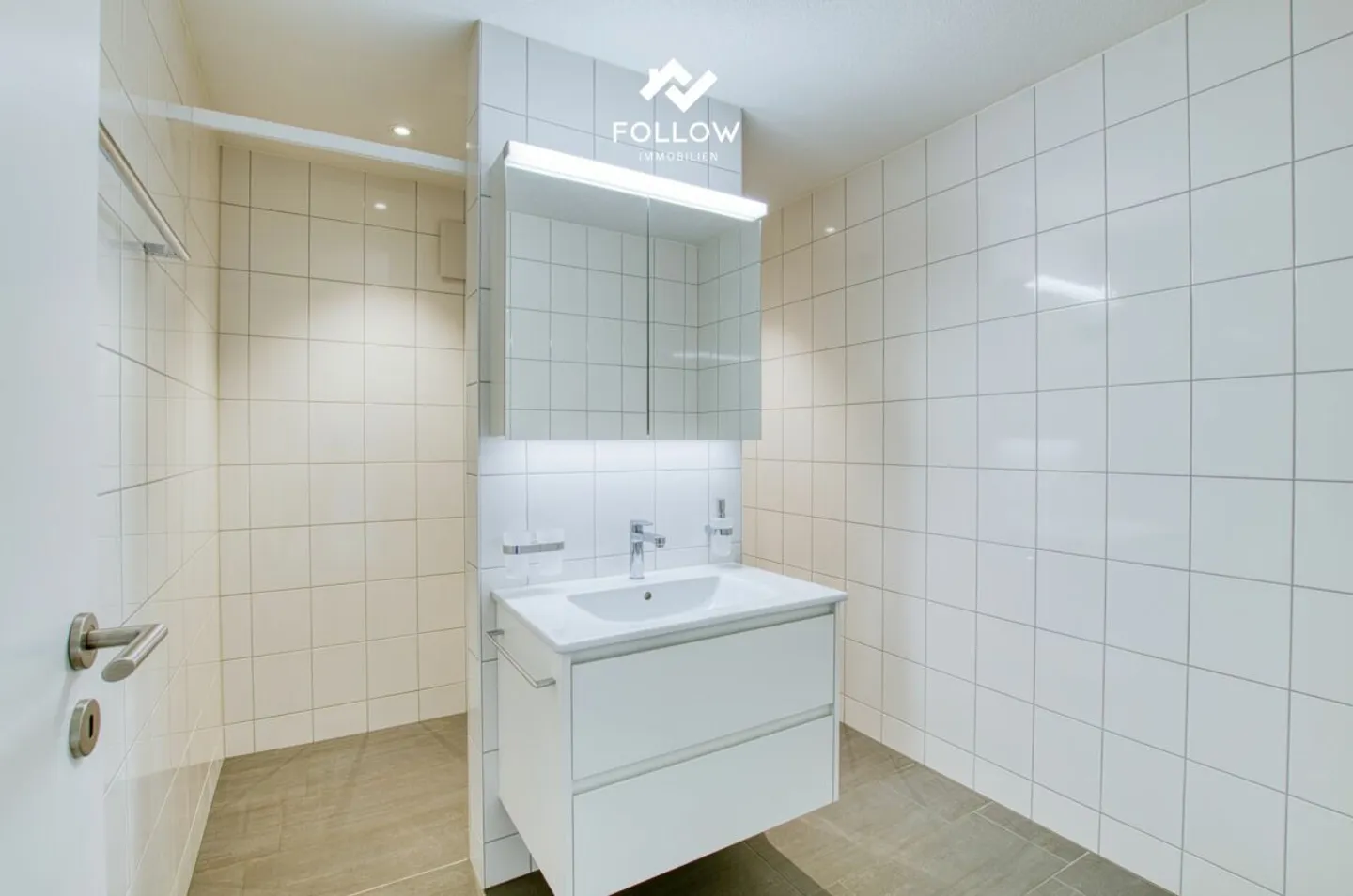 Maison de famille moderne en milieu de village à Jens - Photo 7 sur 13