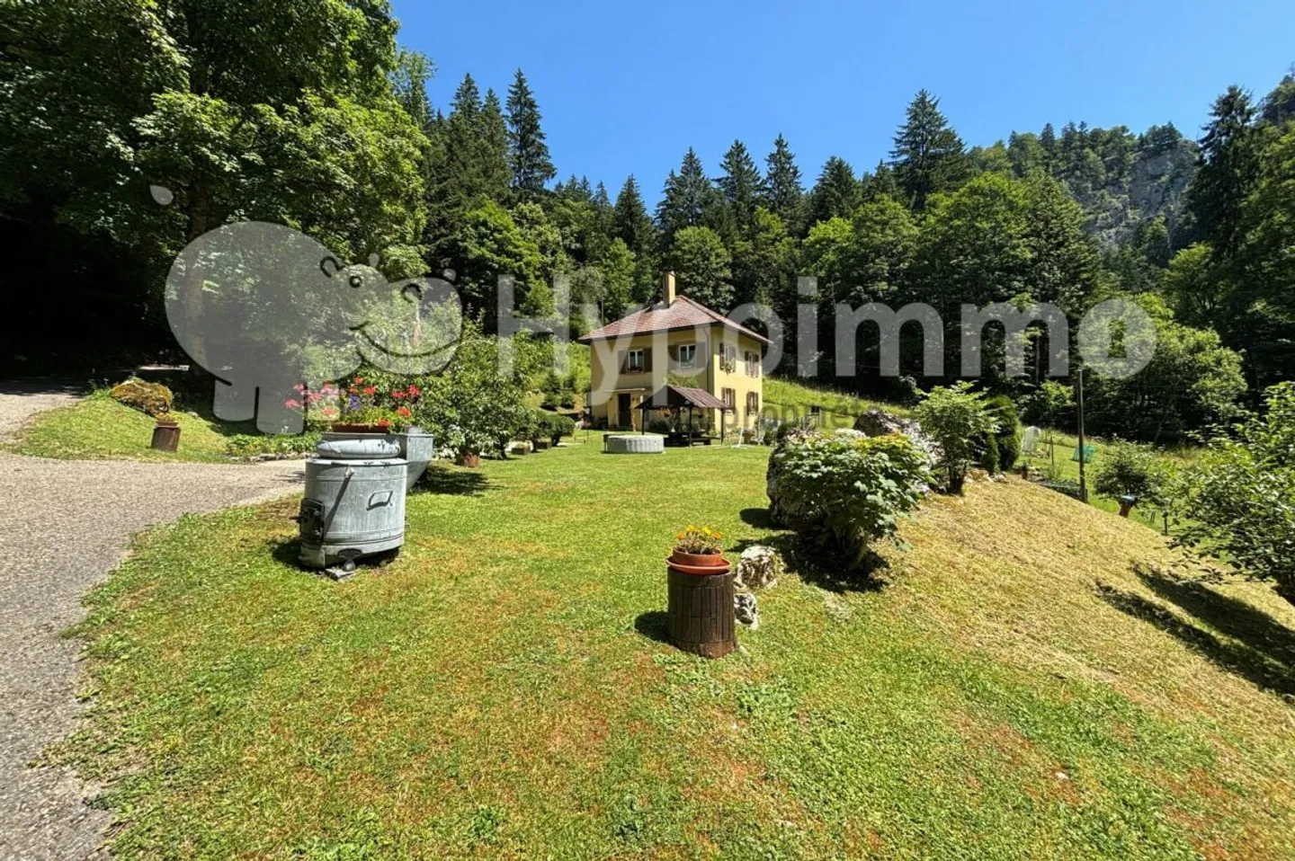 Holiday home or second residence in a natural setting - Photo 1 of 13