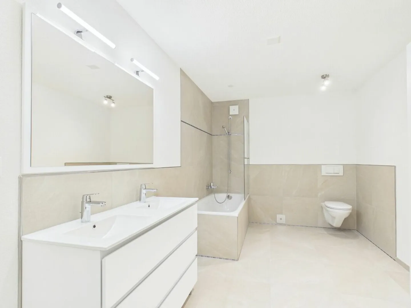 Appartement Spacieux et Calme avec Balcon à Alle - Photo 3 sur 13