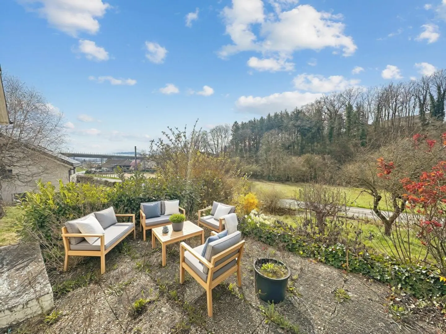 Villa Charmante avec Potentiel d'Agrandissement - Photo 4 sur 13