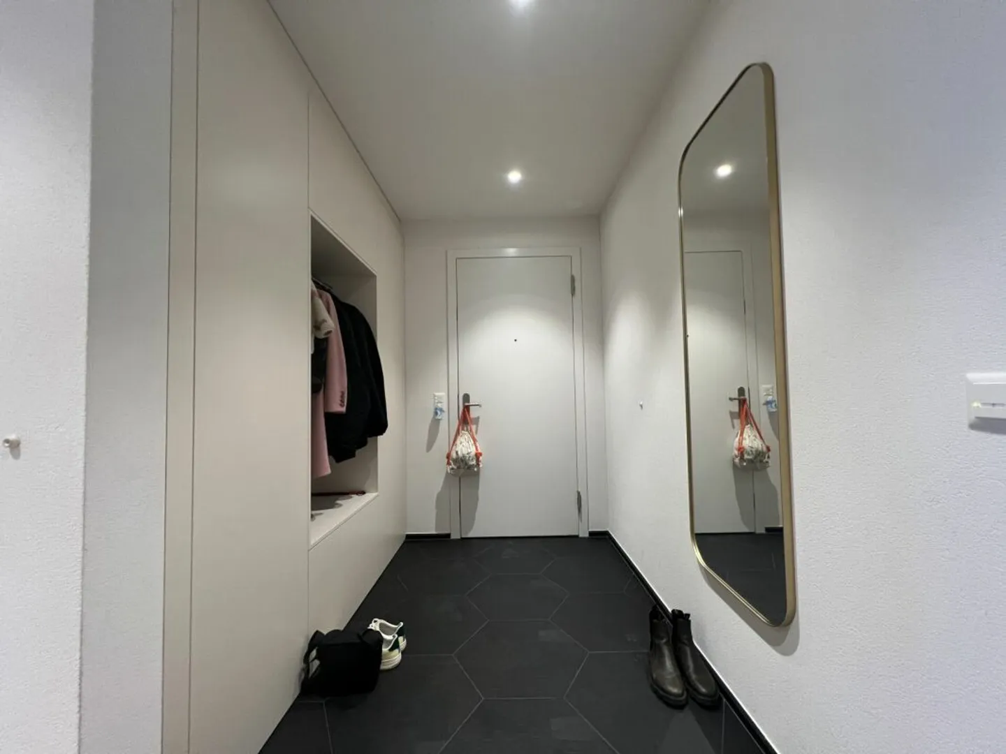 Exclusive lakeside location: High-quality 4.5-room apartment in prime location directly on Lake Constance - Photo 8 of 10