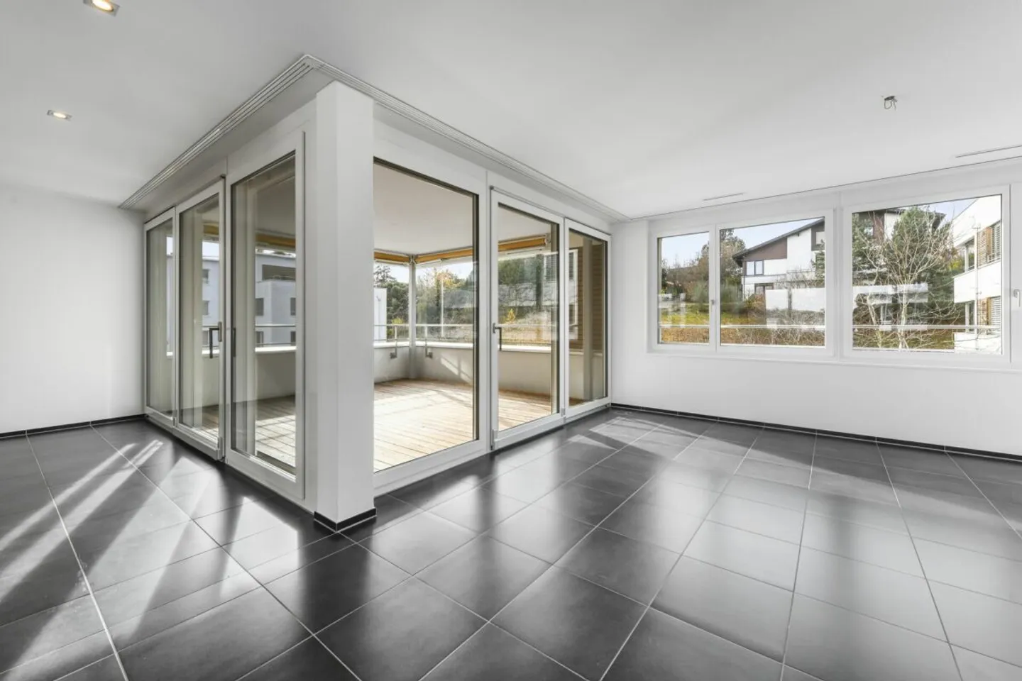 Minergie, modern comfort and attractive living with light, tranquility, and plenty of space! - Photo 8 of 13