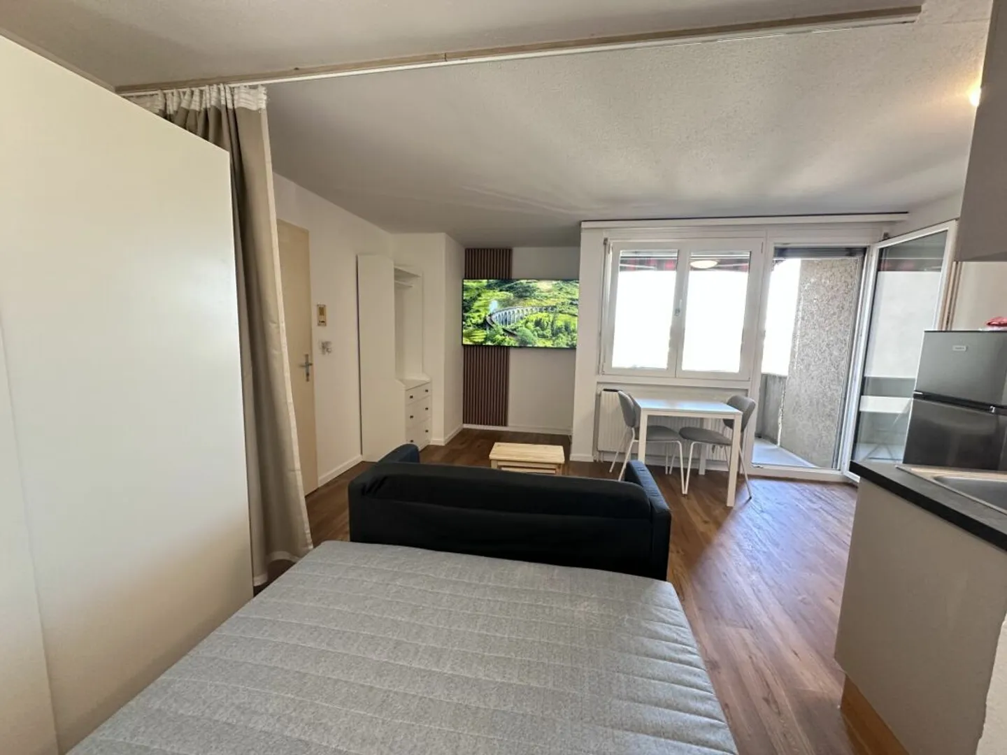 2 x 1.5 Stanze Appartamento - Foto 4 di 9