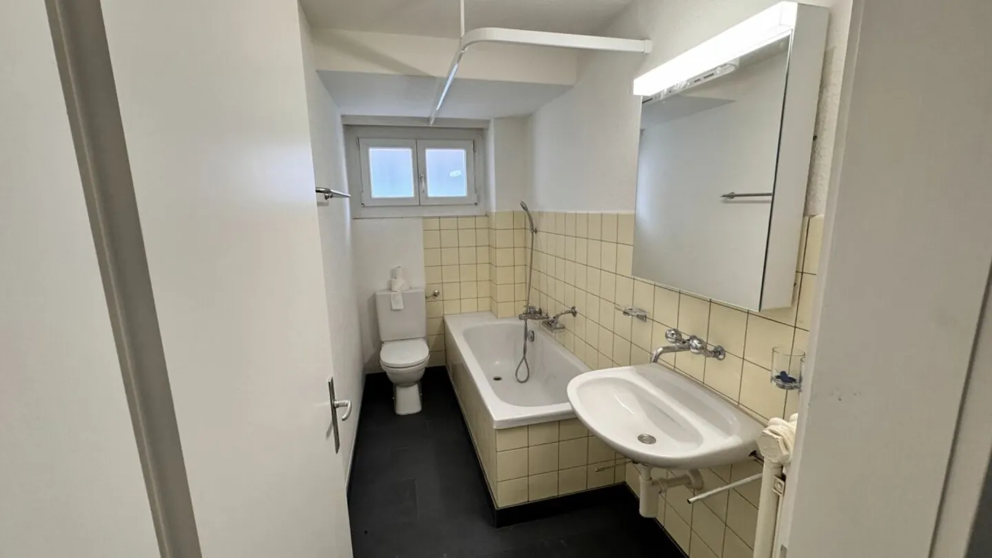Appartement central de 3,5 pièces dans le quartier de Maihof au 2ème étage - Photo 8 sur 10