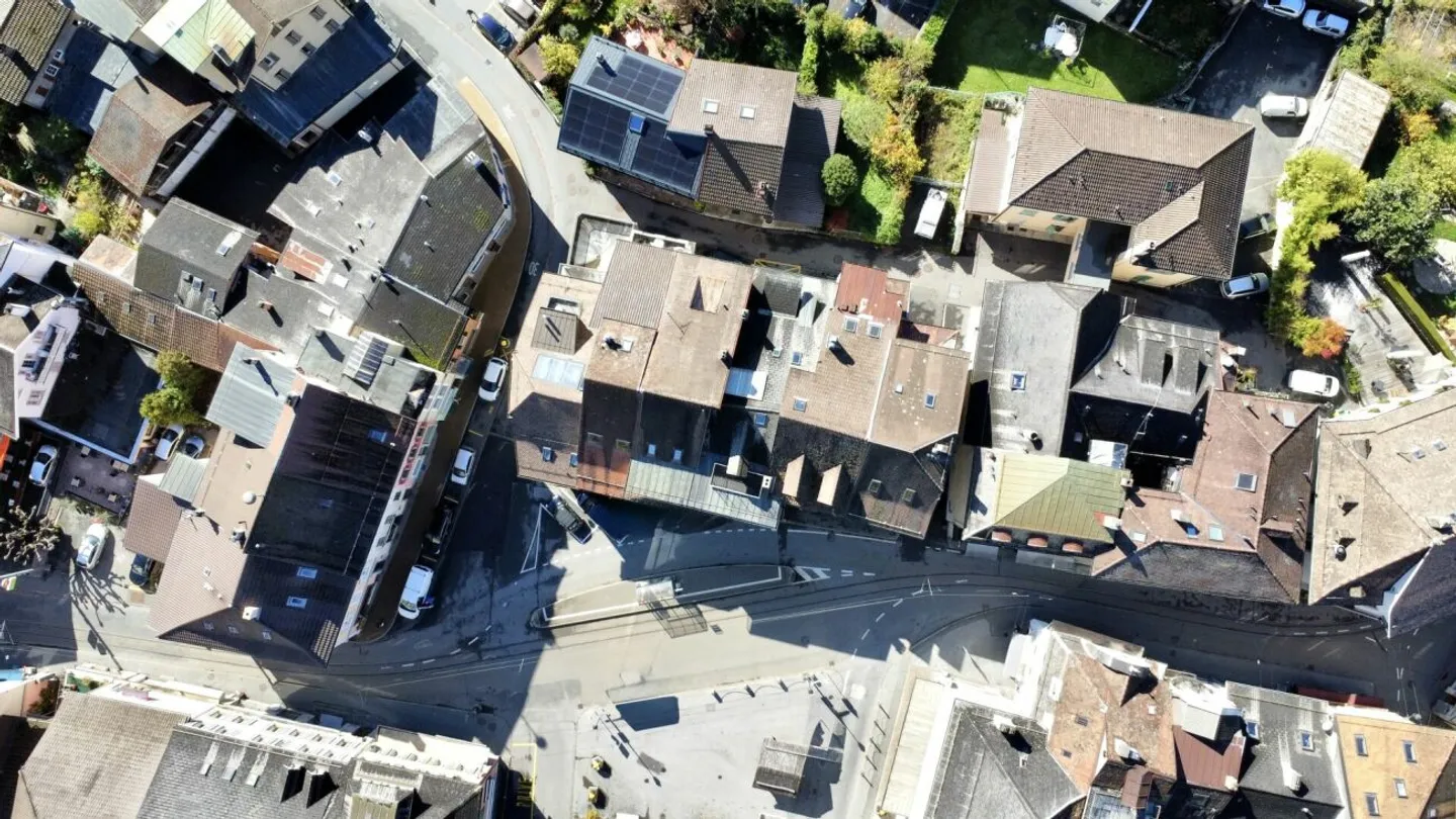 Yield building in the center of Bex - Photo 6 of 13