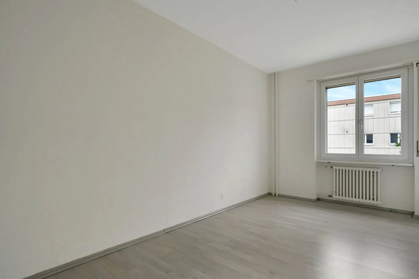 Attractive 4.5 Room Apartment in Lostorf - Photo 5 of 13