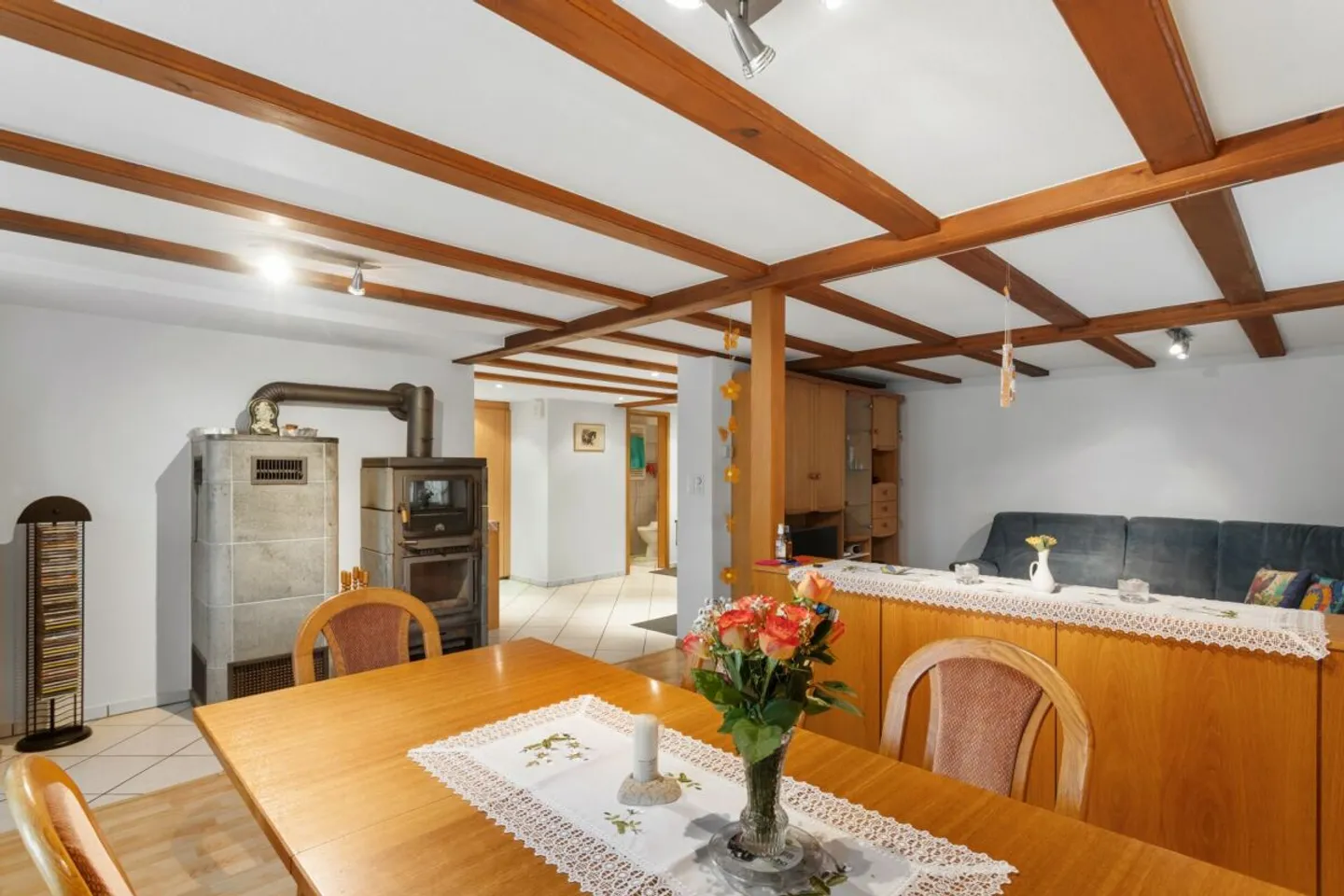 Une maison avec cœur, histoire et possibilités - Photo 4 sur 13