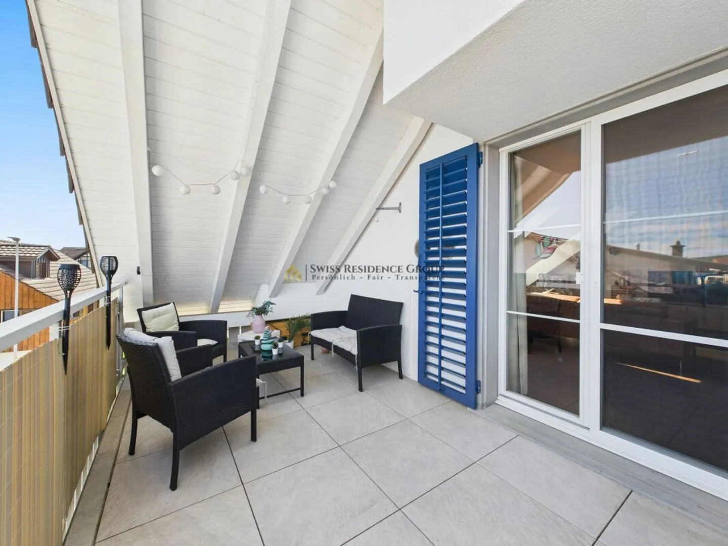 High-quality penthouse duplex with air conditioning in the tax-friendly Neerach - Photo 1 of 13