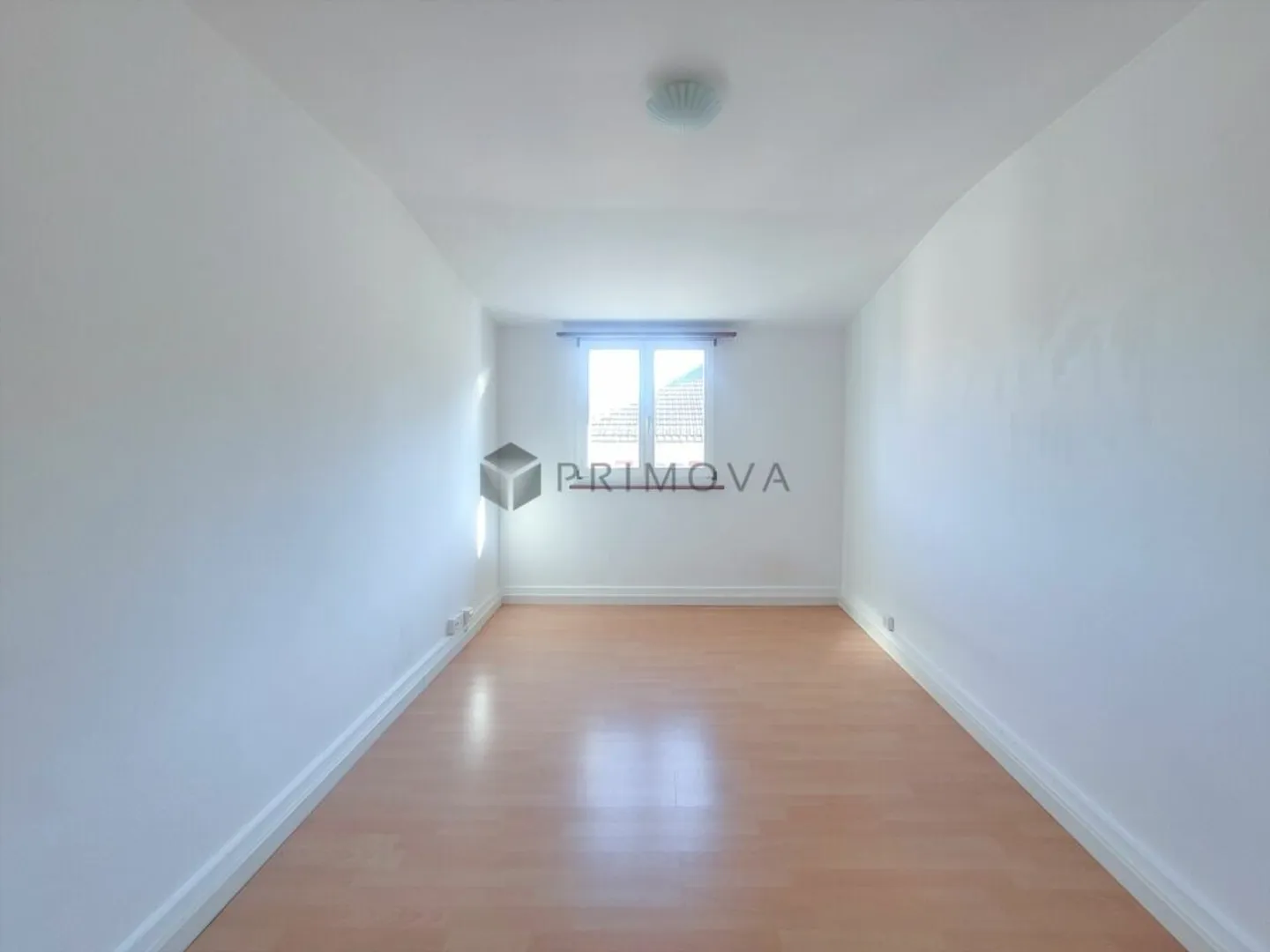 Geräumige Dachgeschosswohnung - Foto 7 von 12