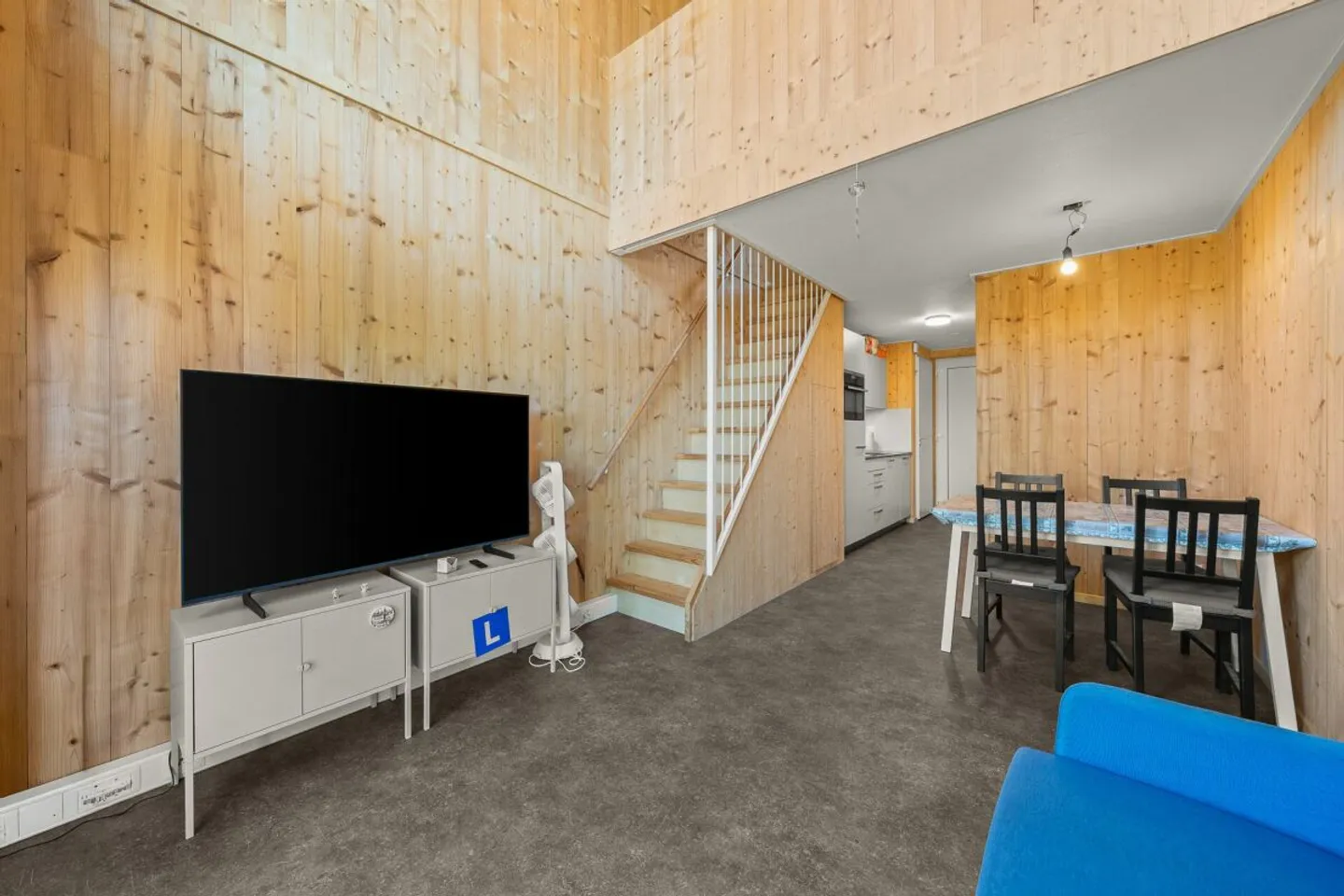 SMART AND COMPACT - TINY HOUSE - Photo 5 of 10