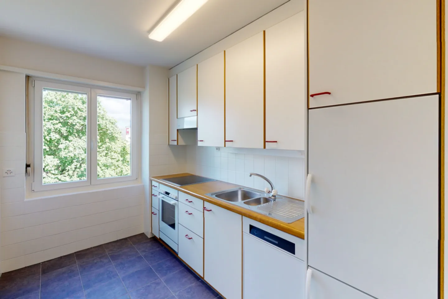 Gemütliche Wohnung mit Waschtrockner - Foto 4 von 8
