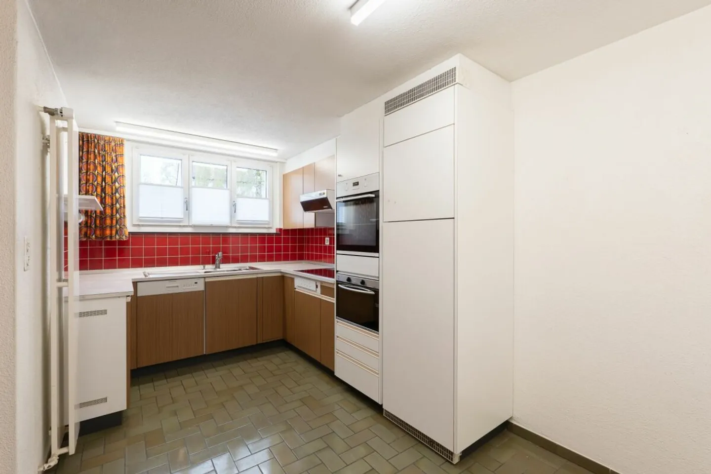 Charmantes Haus mit Werkstatt - Foto 6 von 13