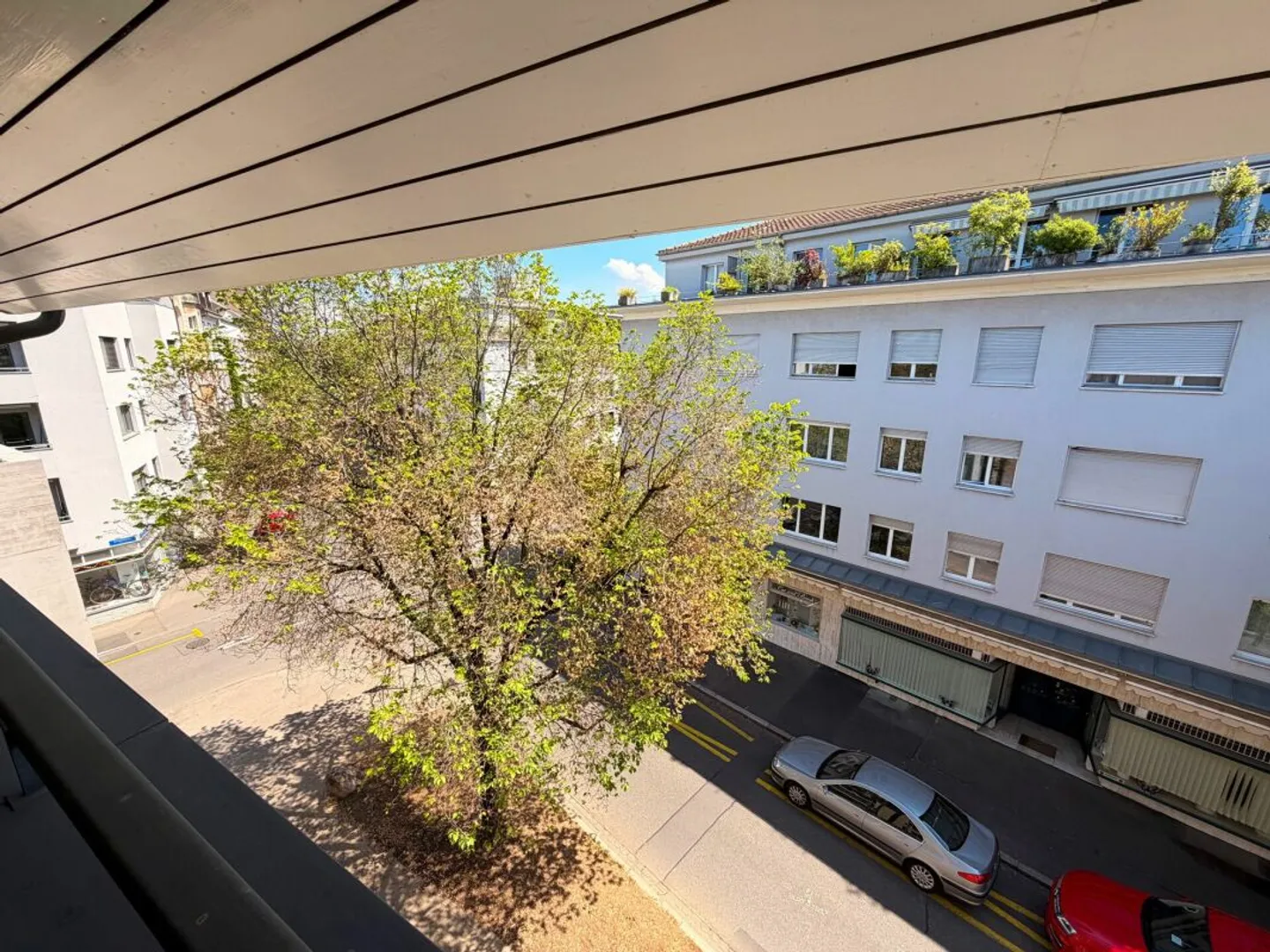 Casa plurifamiliare con 3 appartamenti nel quartiere centrale di Bachletten - Foto 8 di 13