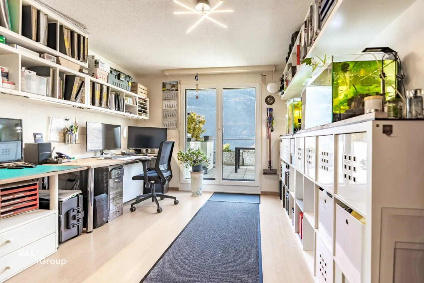 Exclusive Apartment with Terrace - Photo 10 of 13