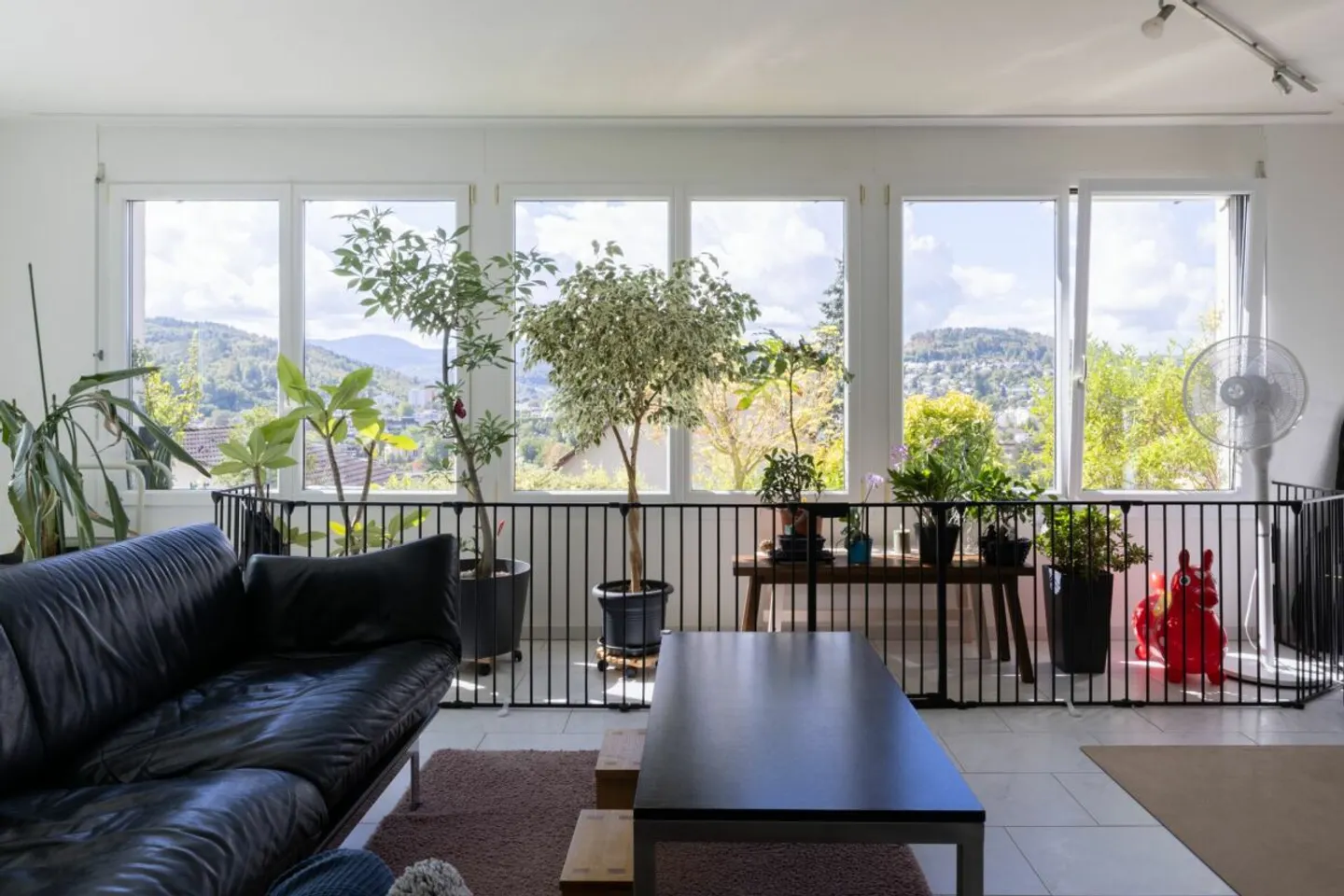 At the Sunny Slope of Liestal: 4.5 Room Terrace Apartment - Photo 7 of 13