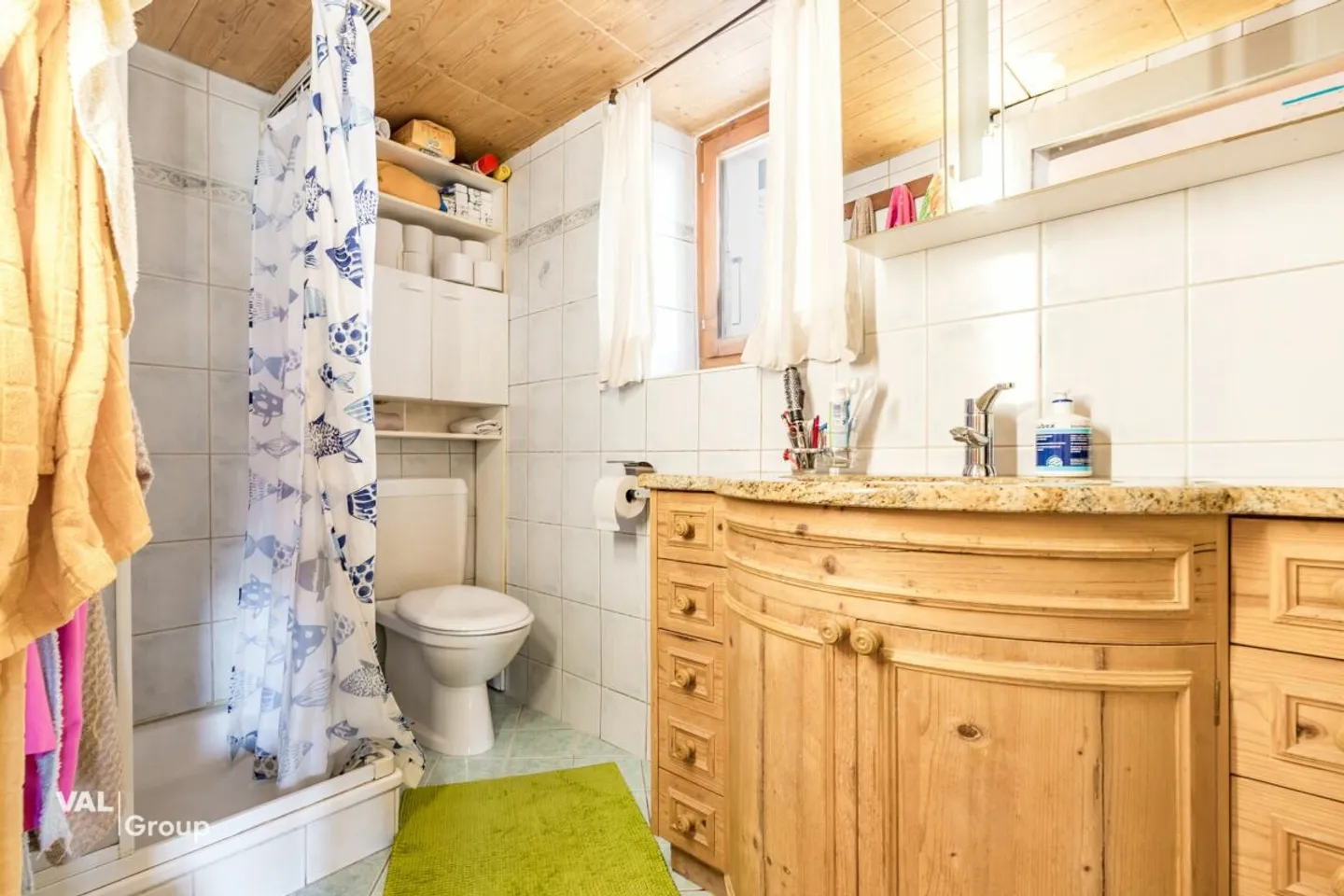 Sunny Apartment with Balcony and View of the Alps - Photo 7 of 12