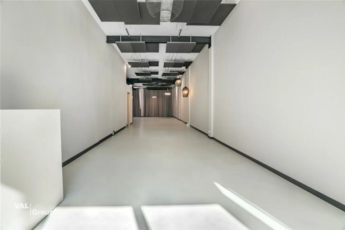Vielseitige Gewerberäumlichkeit im Herzen von Visp - Photo 3 sur 13