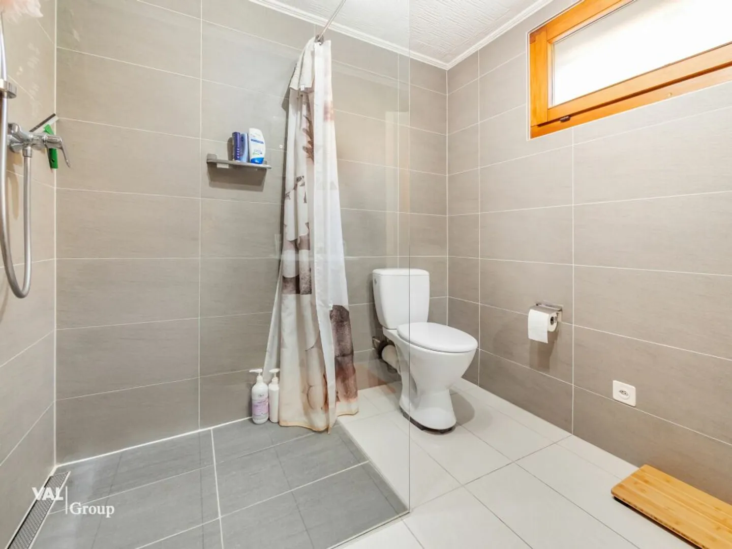 Villa exceptionnelle avec jardin - Photo 12 sur 13