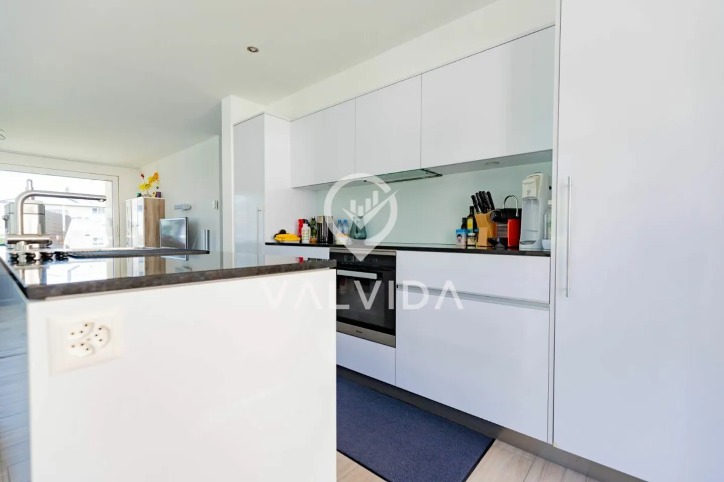 Moderne 5.5-Zimmerwohnung mit Wintergarten und hochwertiger Ausstattung - Foto 3 von 13