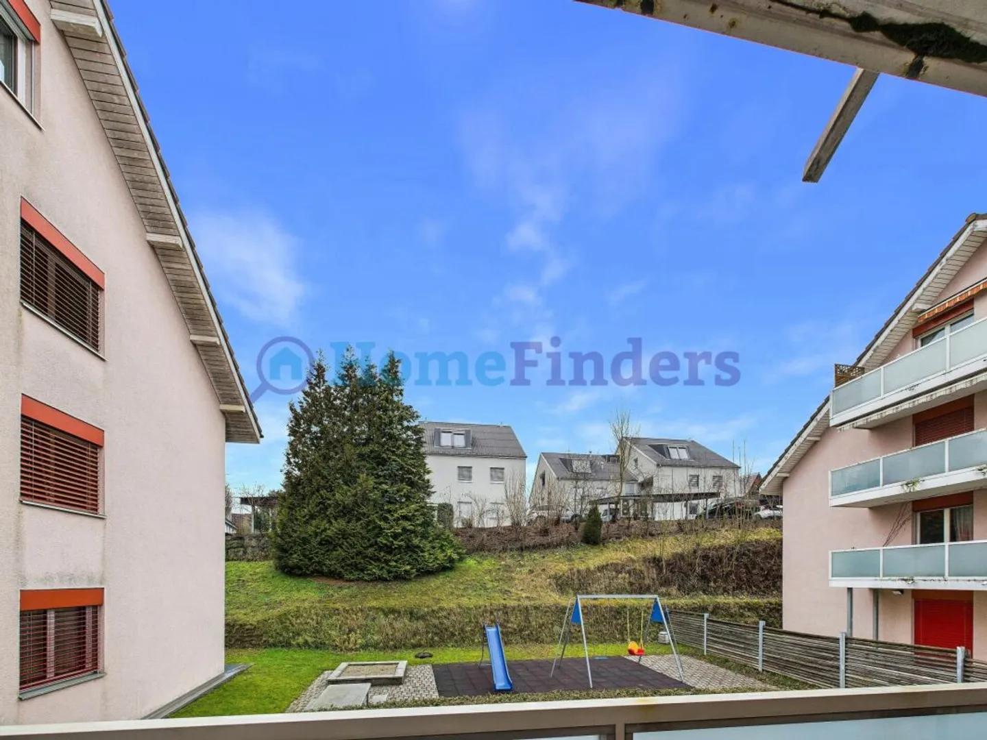 GROSSZÜGIG FAMILIENFREUNDLICH - FRISCH UND TOP MODERN RENOVIERT! - Foto 1 di 11