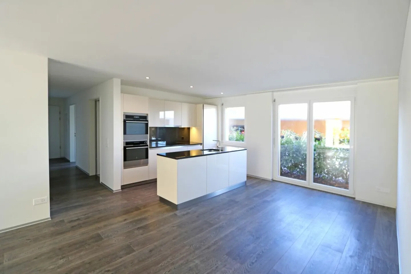 Are you looking for a perfect family apartment in the green? - Then you are in the right place! - Photo 1 of 7