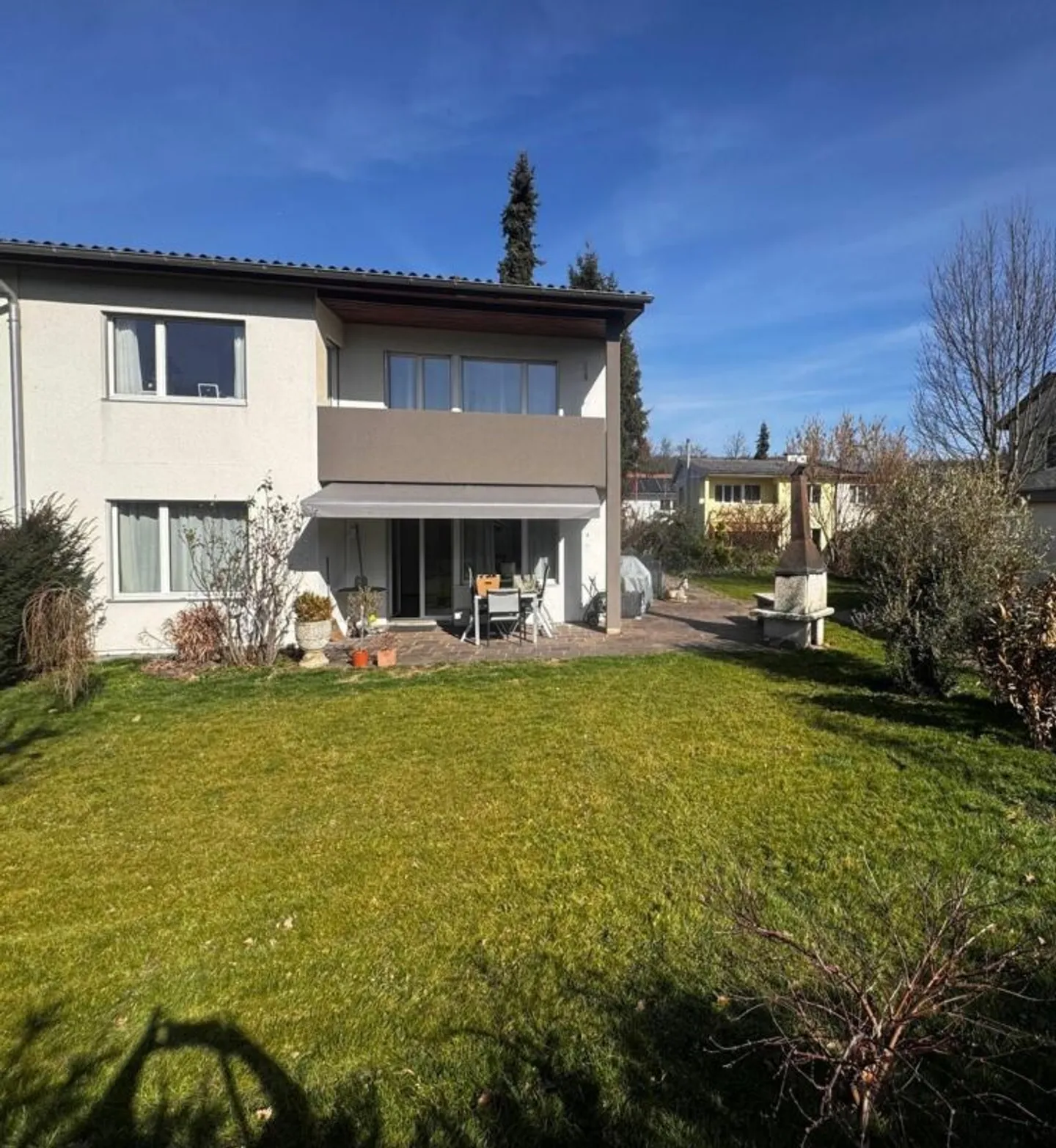 Charmantes Doppeleinfamilienhaus - Foto 1 von 10