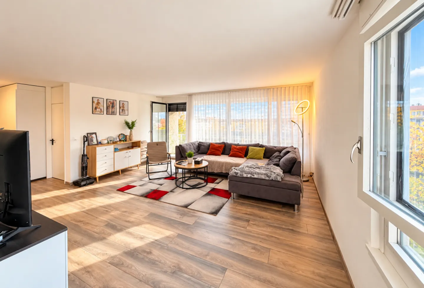 Helle 4.5-Zimmer-Wohnung - Foto 2 von 13