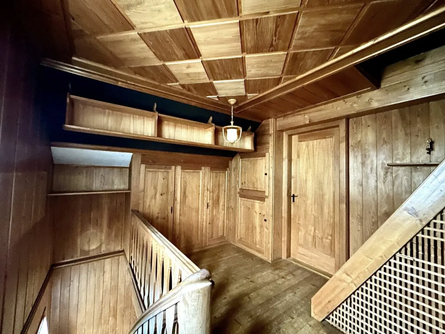 5.5-Room Single-Family House for Renovation and Design in Bettenhausen! - Photo 6 of 9