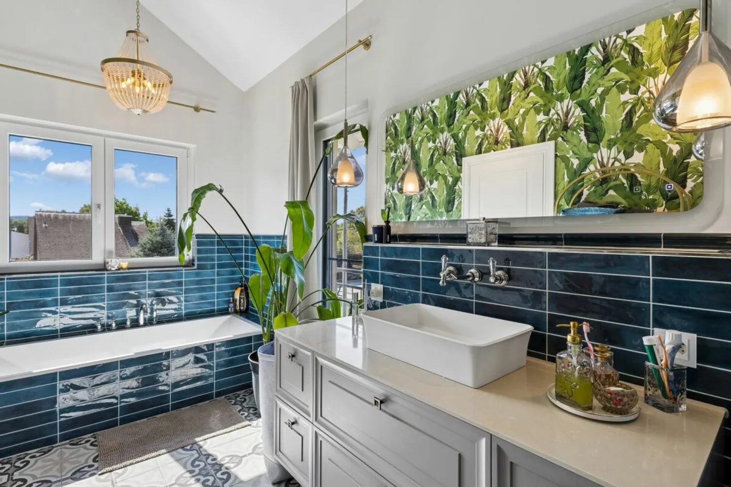 Exclusive New Villa with Designer Kitchen - 35 Min. from Zurich - Photo 7 of 13