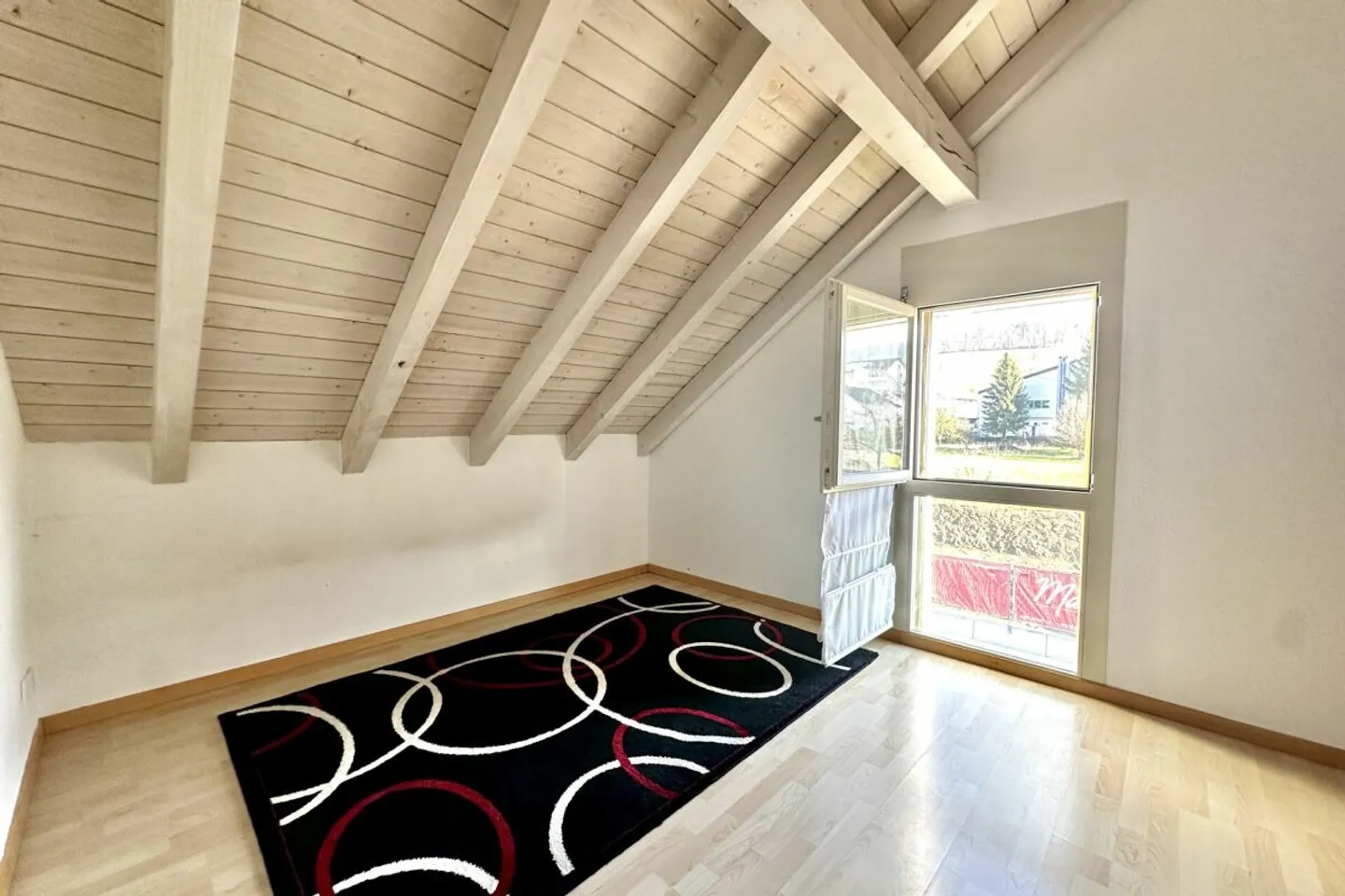 Eck-Einfamilienhaus nahe Hallwilersee - Foto 11 von 13