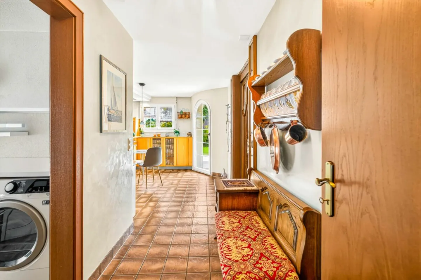 A special kind of home - charming 7.5-room detached house with garden idyll - Photo 8 of 13