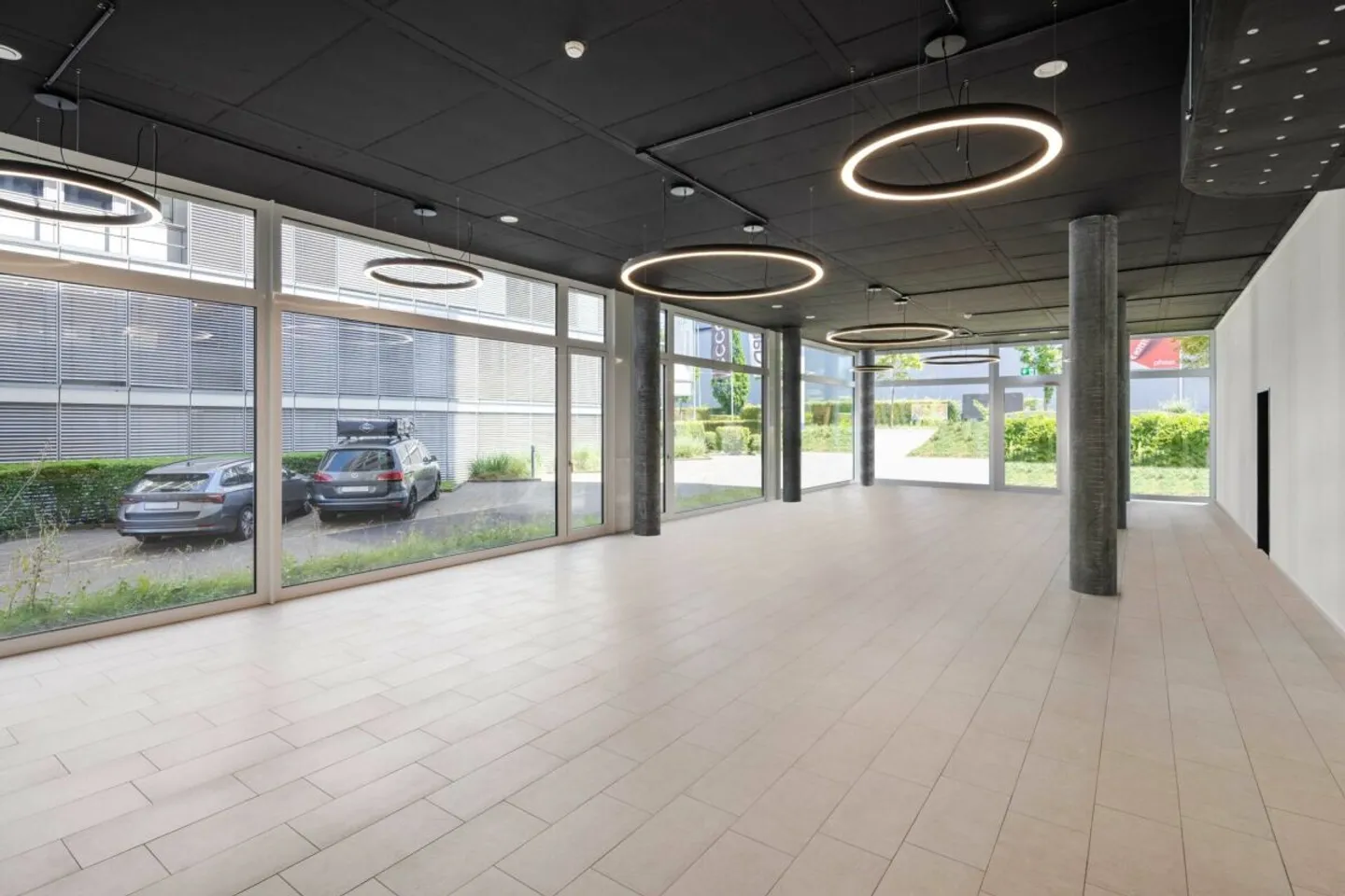 Spazio ufficio/pratica di alta qualità con ottima connessione - Spreitenbach - Foto 1 di 7